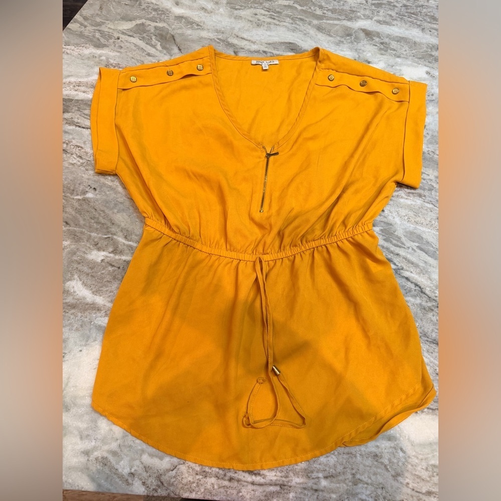 Speed Limit MPH 1X Mustard Yellow Blouse Zip Front Elastic Waist Top